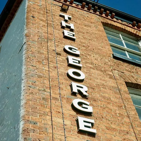 The George Backpackers 2*