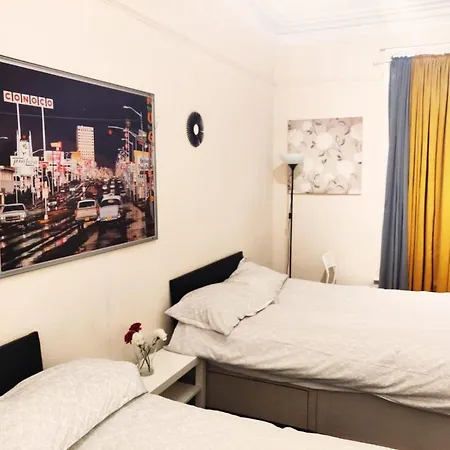 The George Backpackers Hotel