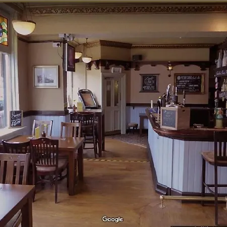 The George Backpackers Hotel 2*